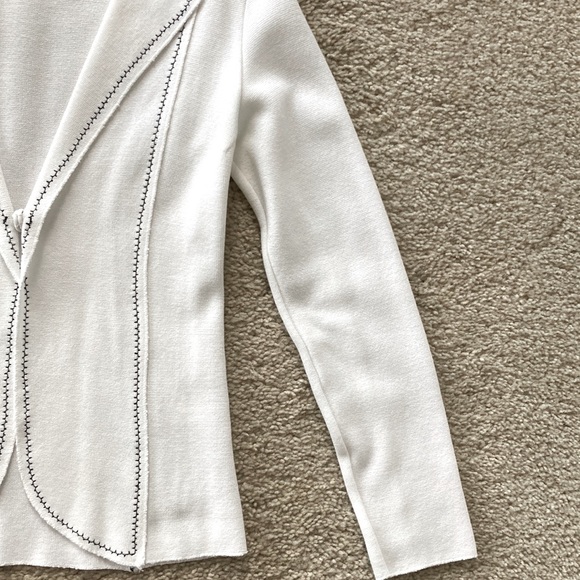 White One Button Blazer Sweater Jacket - Picture 4 of 9